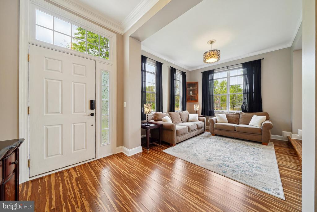 110 ROSEBROOK COURT NW