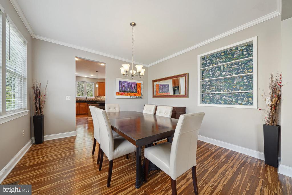 110 ROSEBROOK COURT NW