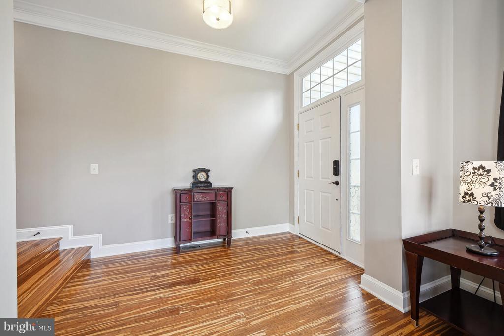 110 ROSEBROOK COURT NW