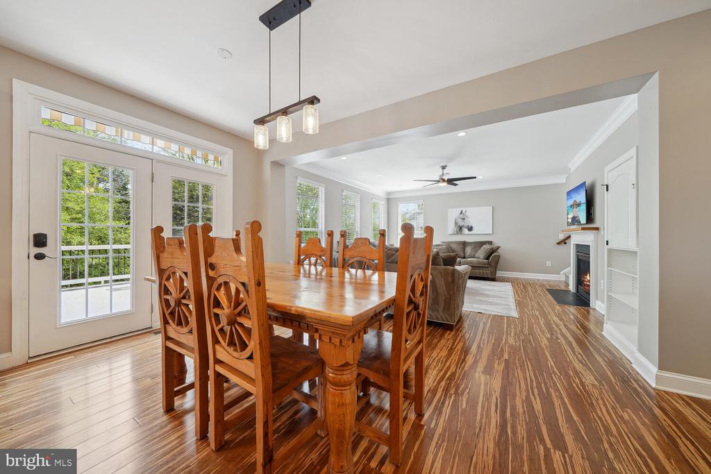 110 ROSEBROOK COURT NW