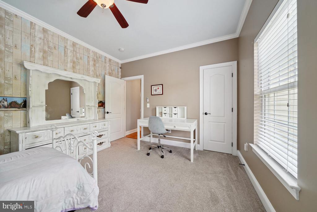 110 ROSEBROOK COURT NW