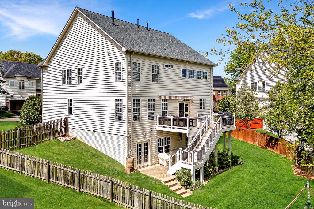 110 ROSEBROOK COURT NW