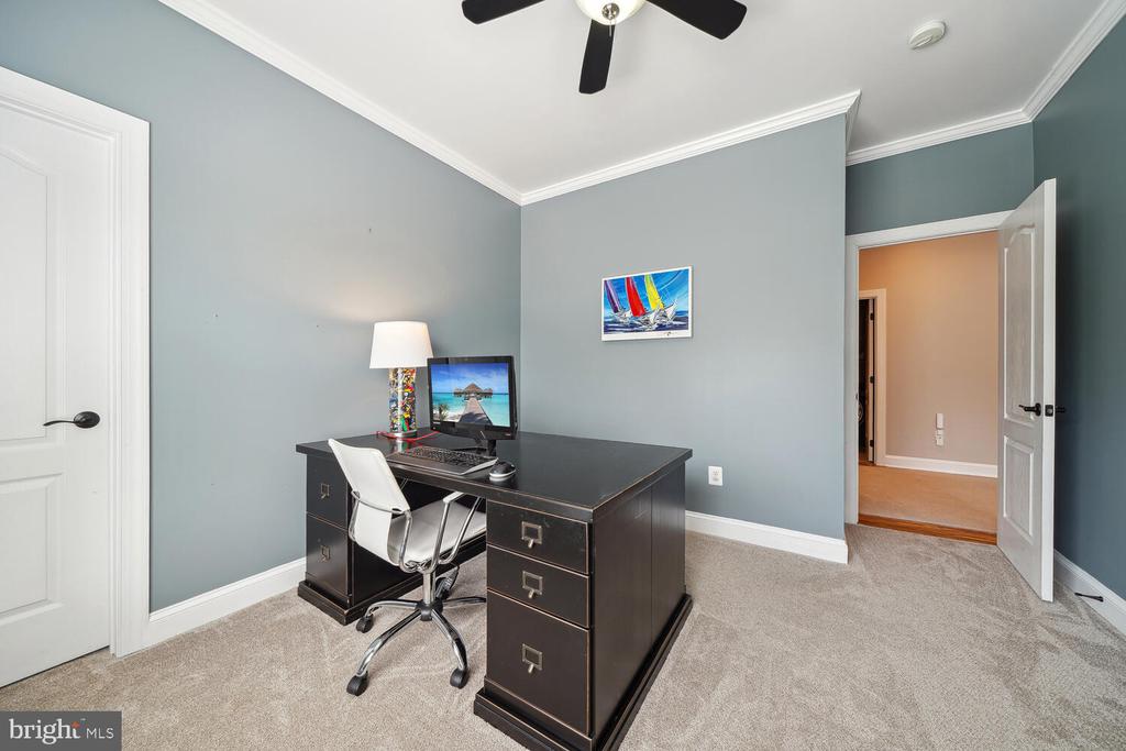 110 ROSEBROOK COURT NW