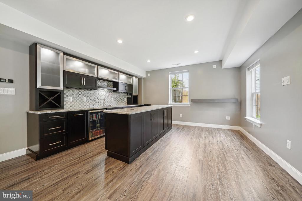 110 ROSEBROOK COURT NW