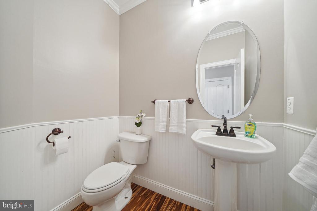 110 ROSEBROOK COURT NW