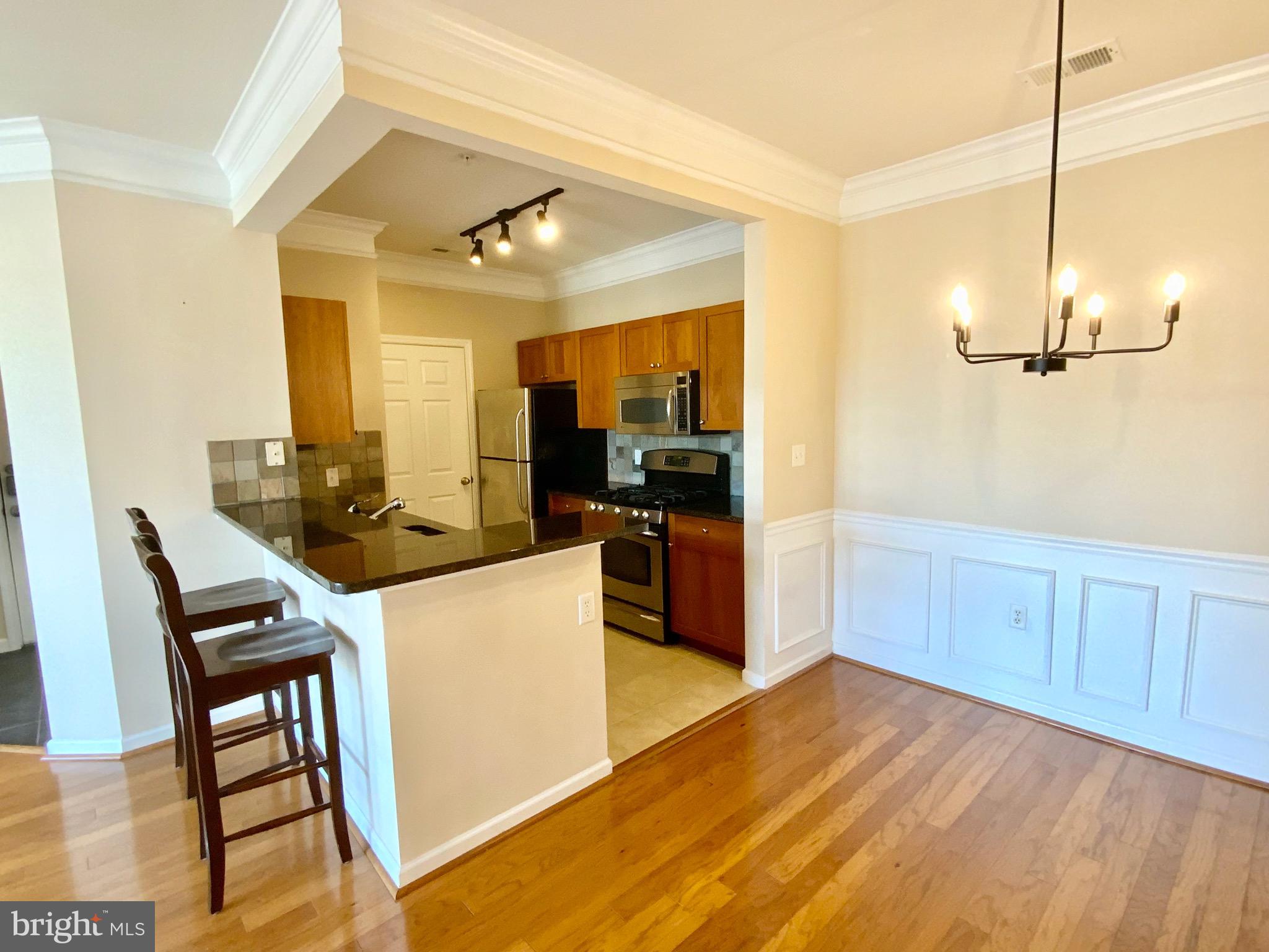 512 SUNSET VIEW TERRACE SE 302