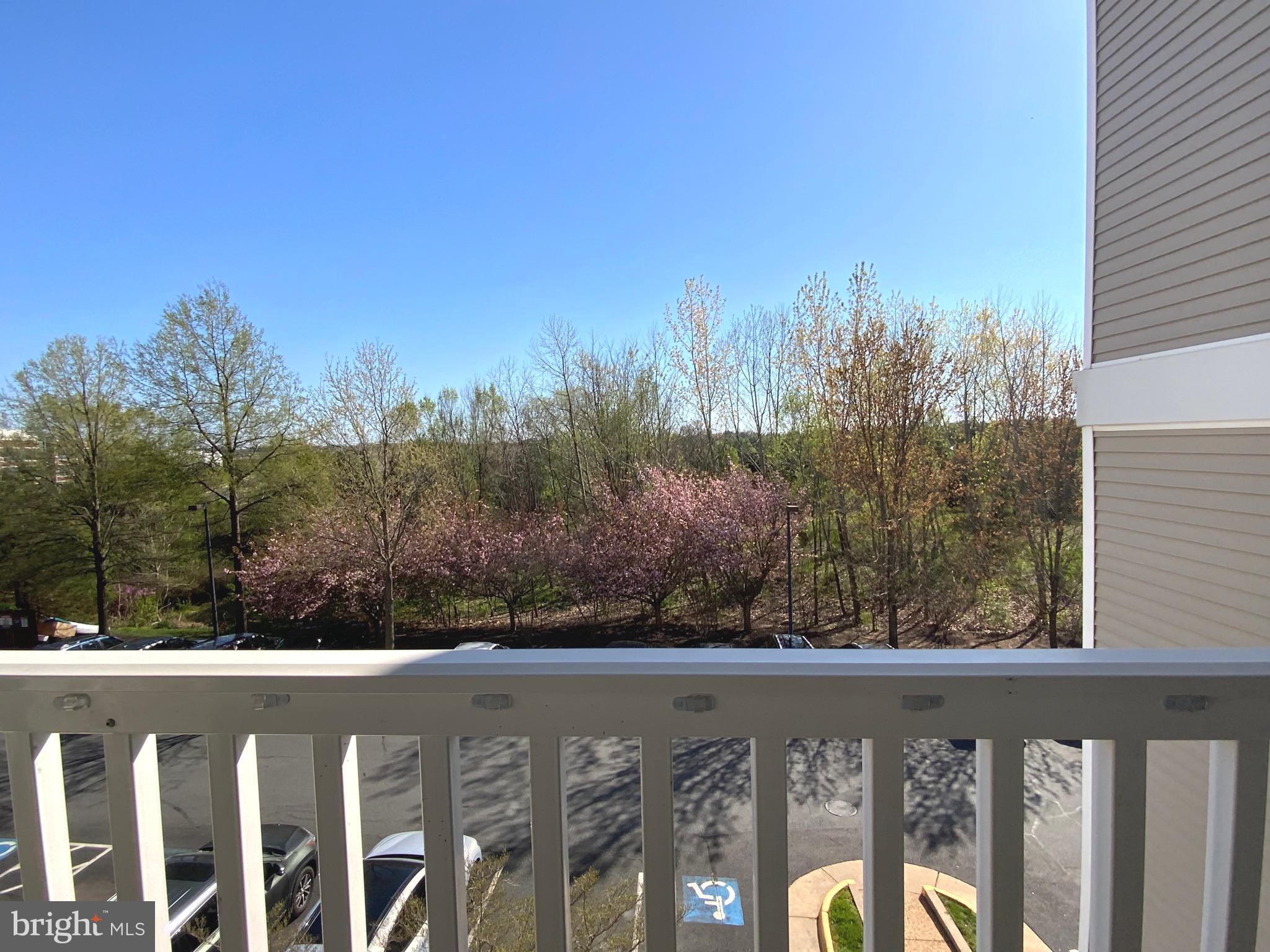 512 SUNSET VIEW TERRACE SE 302