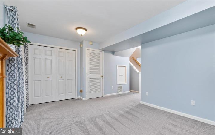 43393 CHOKEBERRY SQUARE