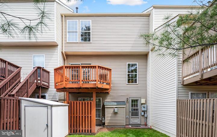 43393 CHOKEBERRY SQUARE