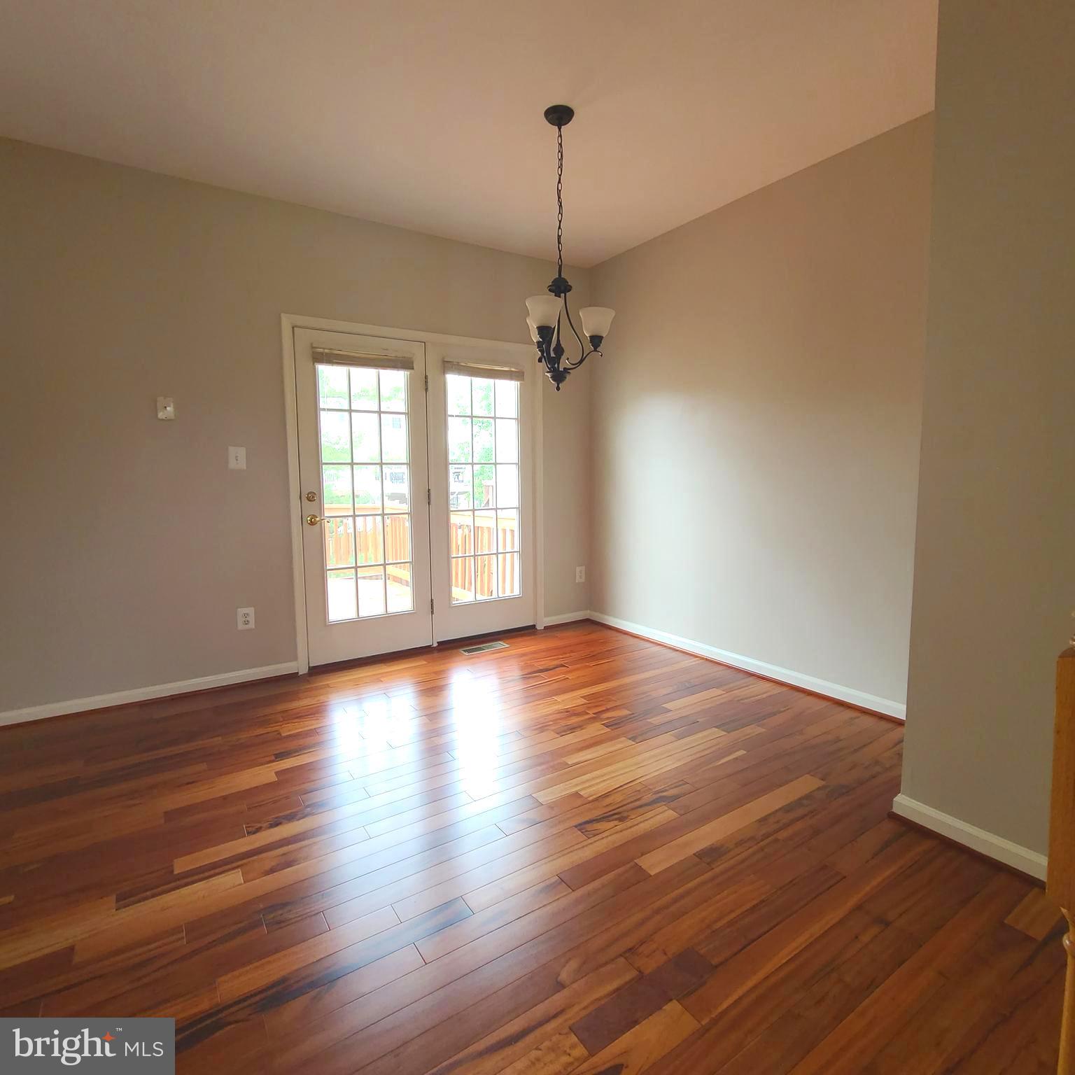 43393 CHOKEBERRY SQUARE