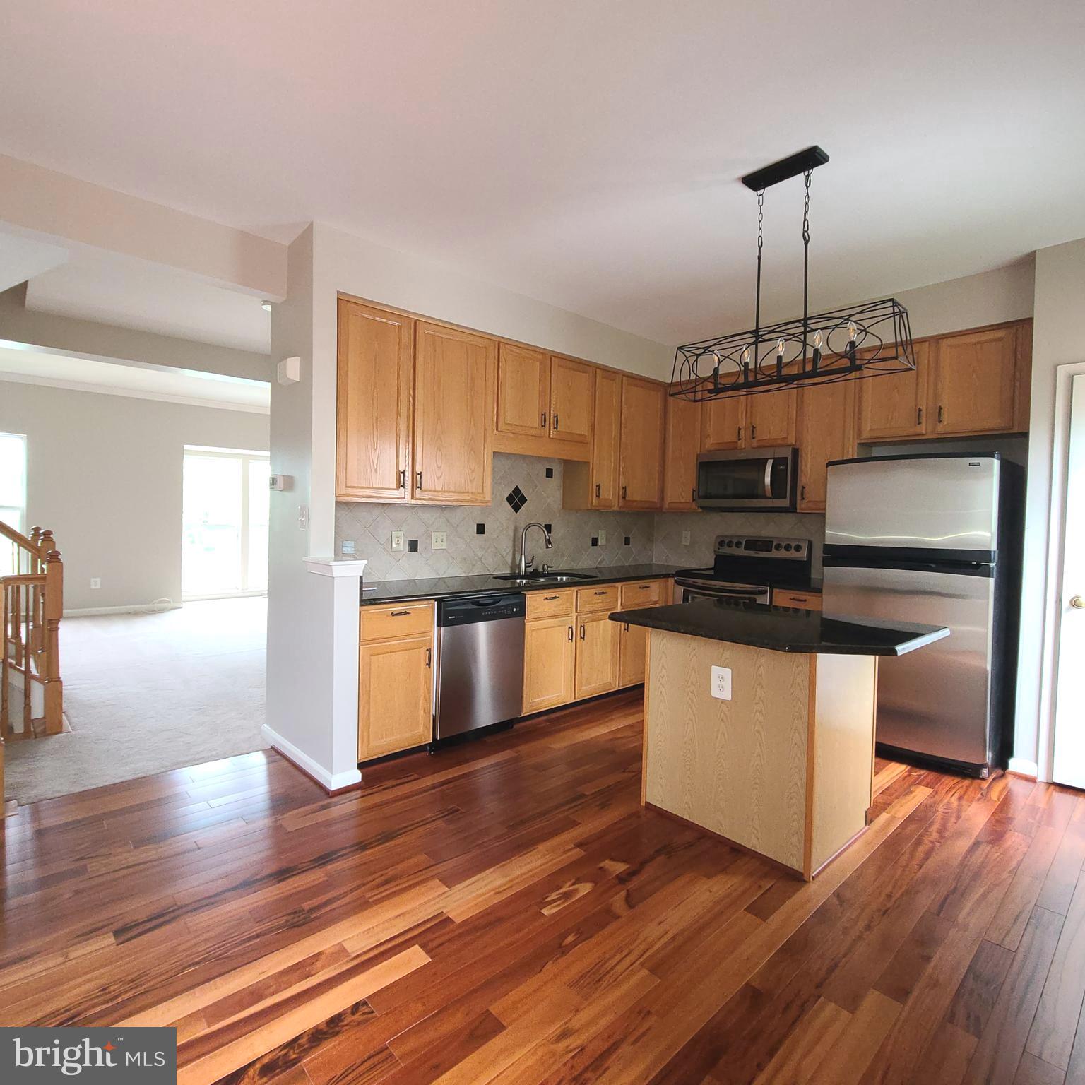 43393 CHOKEBERRY SQUARE