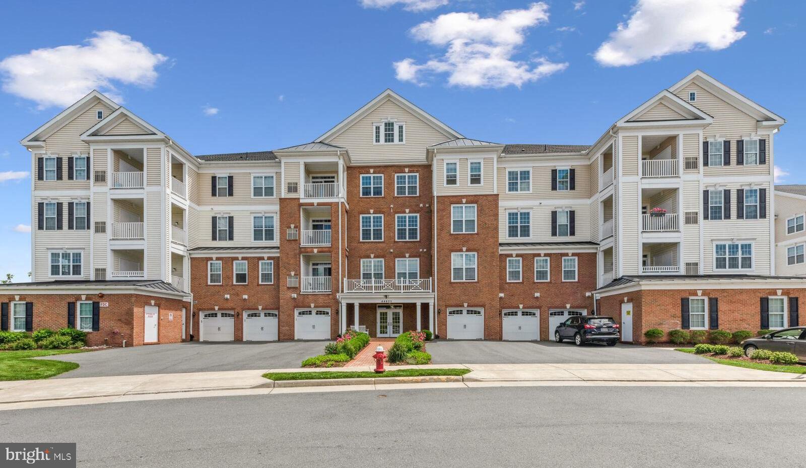 44605 YORK CREST TERRACE 207