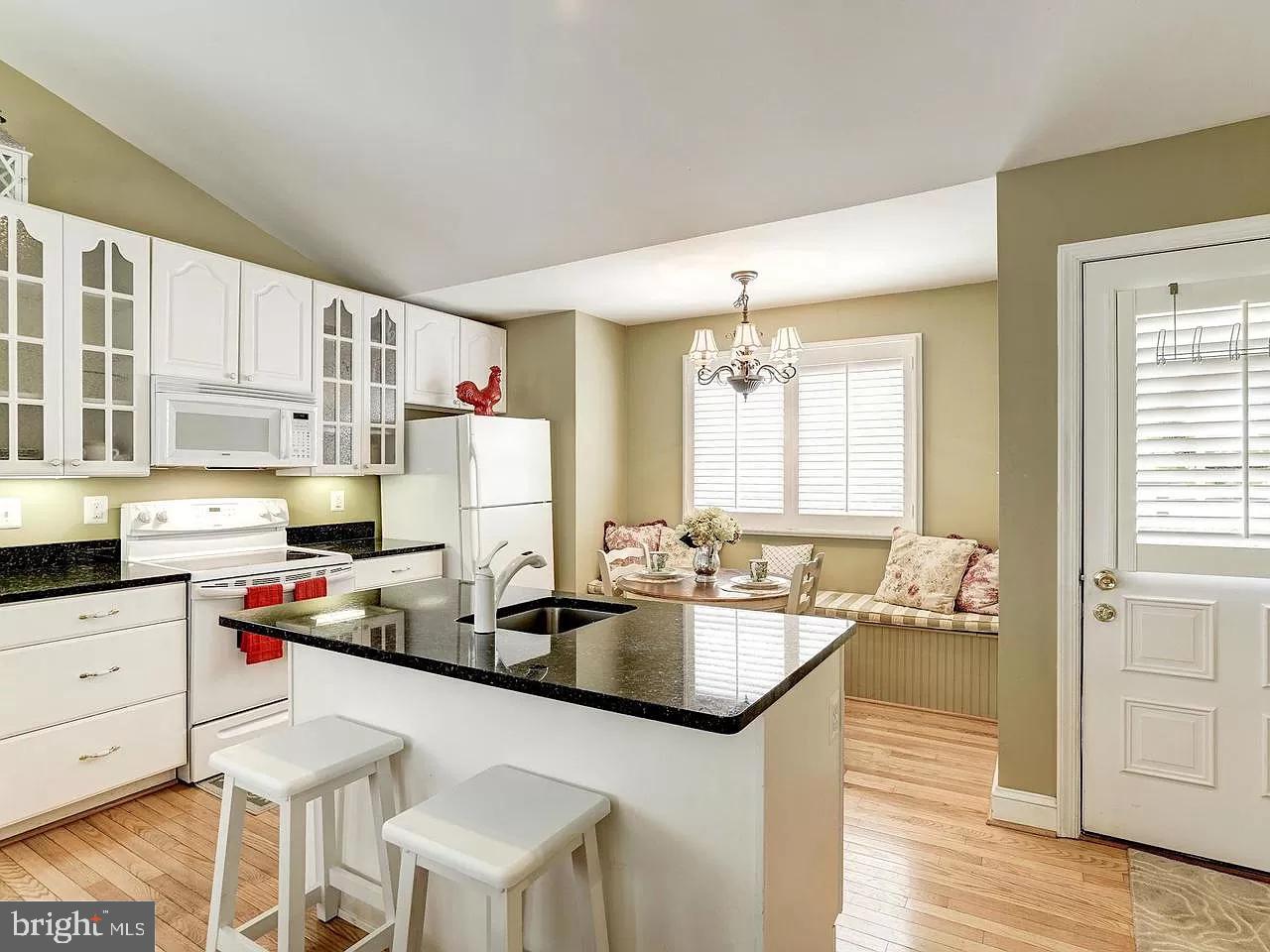38386 LITTLE RIVER TURNPIKE