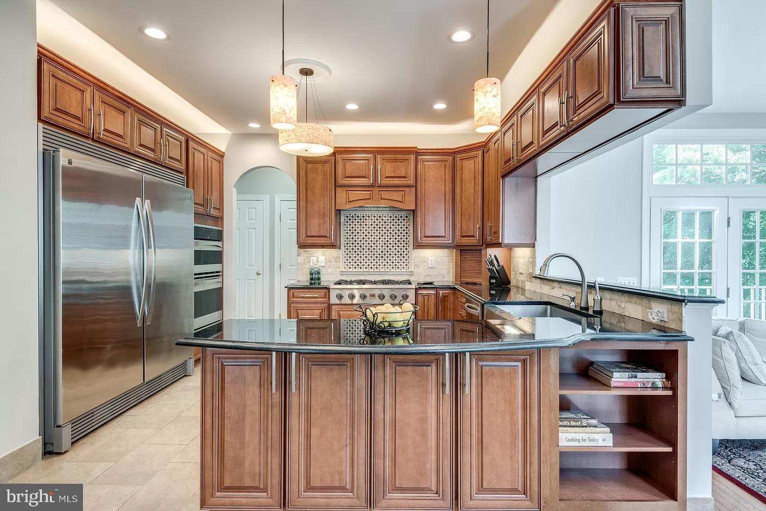 20894 LAUREL LEAF COURT