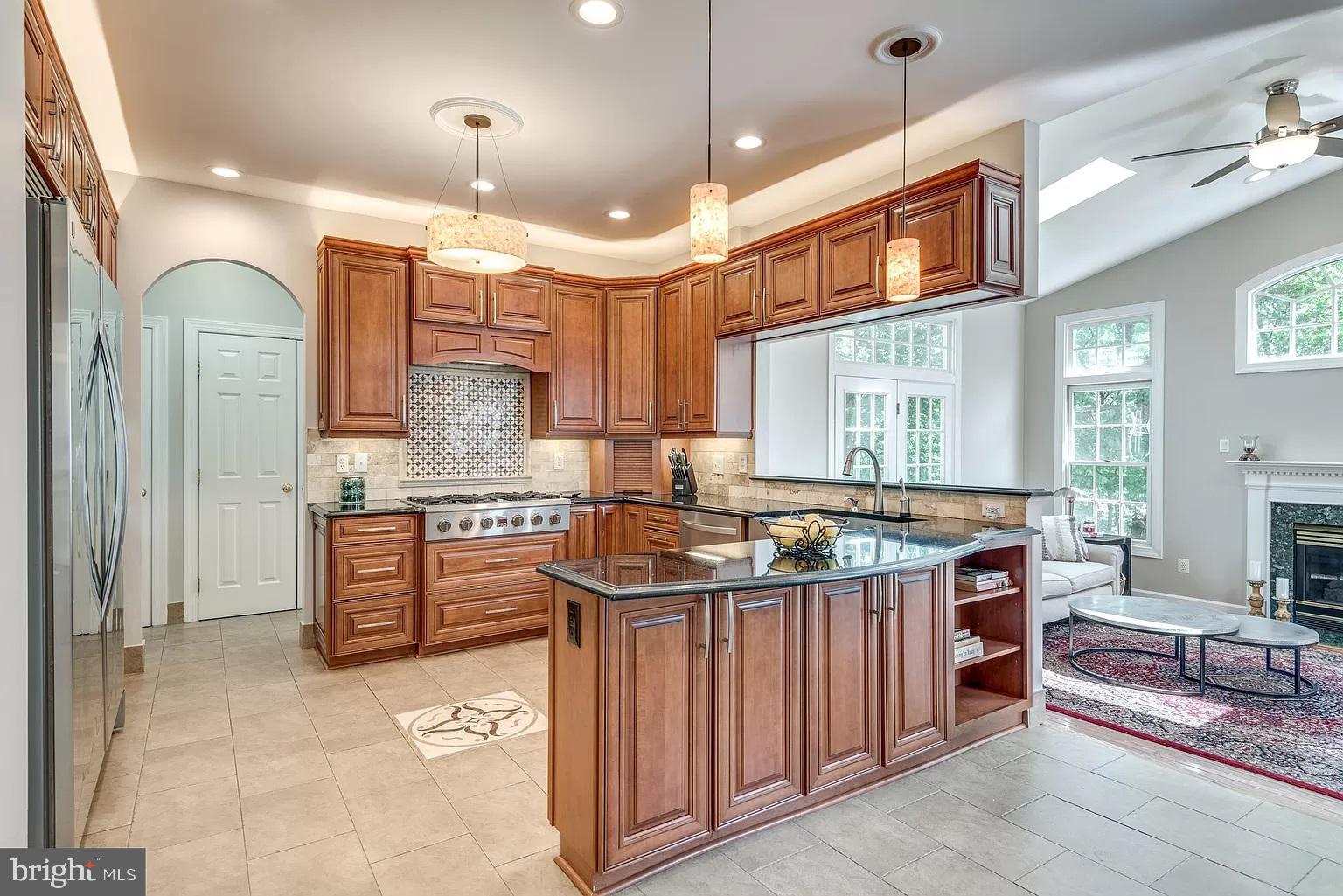 20894 LAUREL LEAF COURT