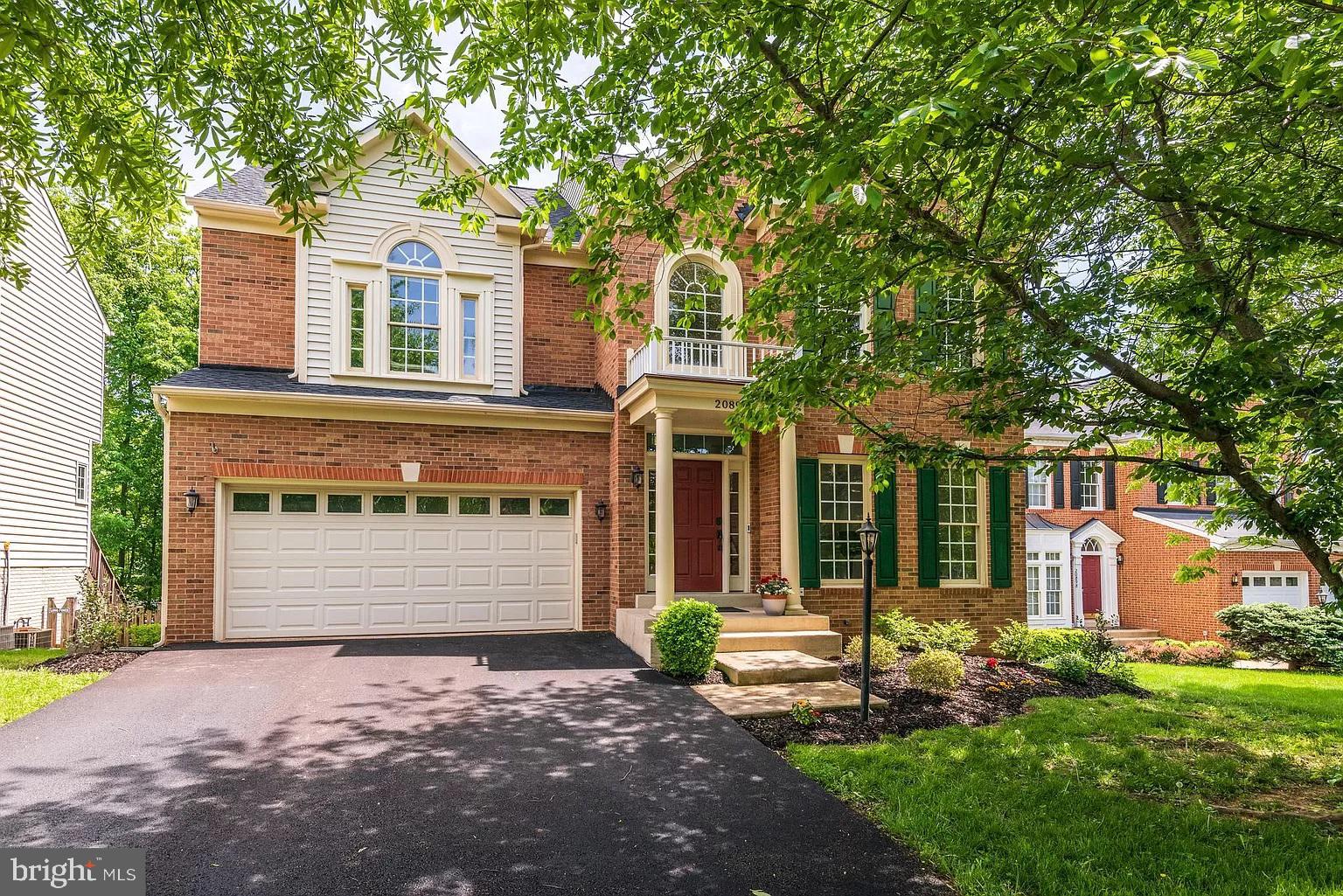 20894 LAUREL LEAF COURT