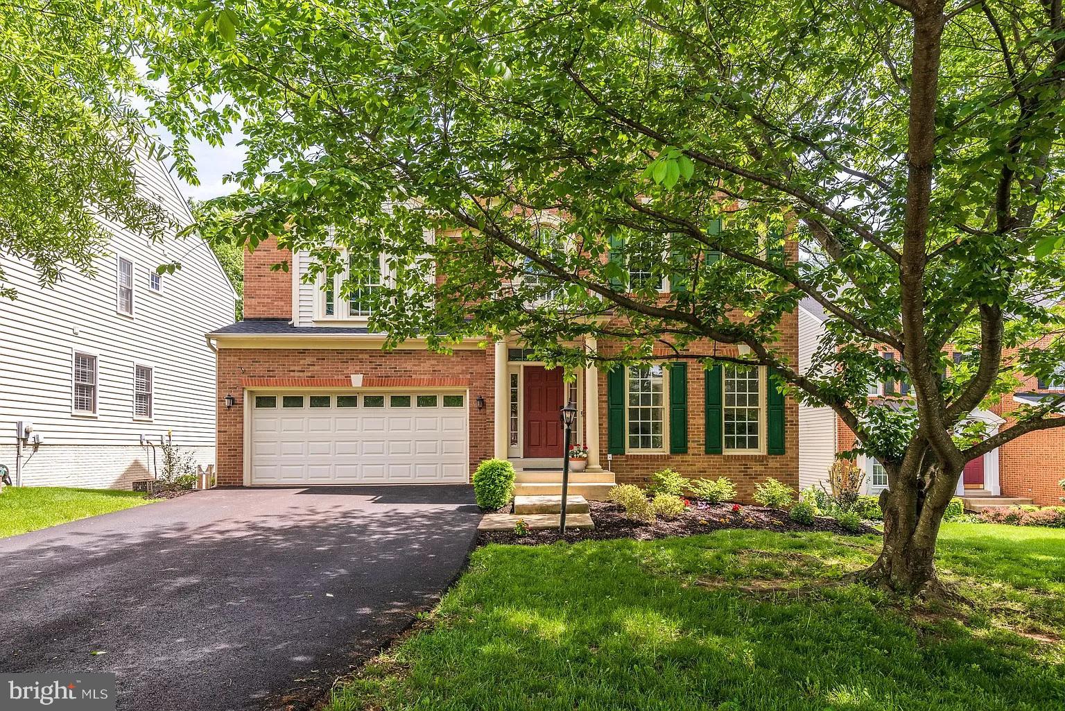 20894 LAUREL LEAF COURT