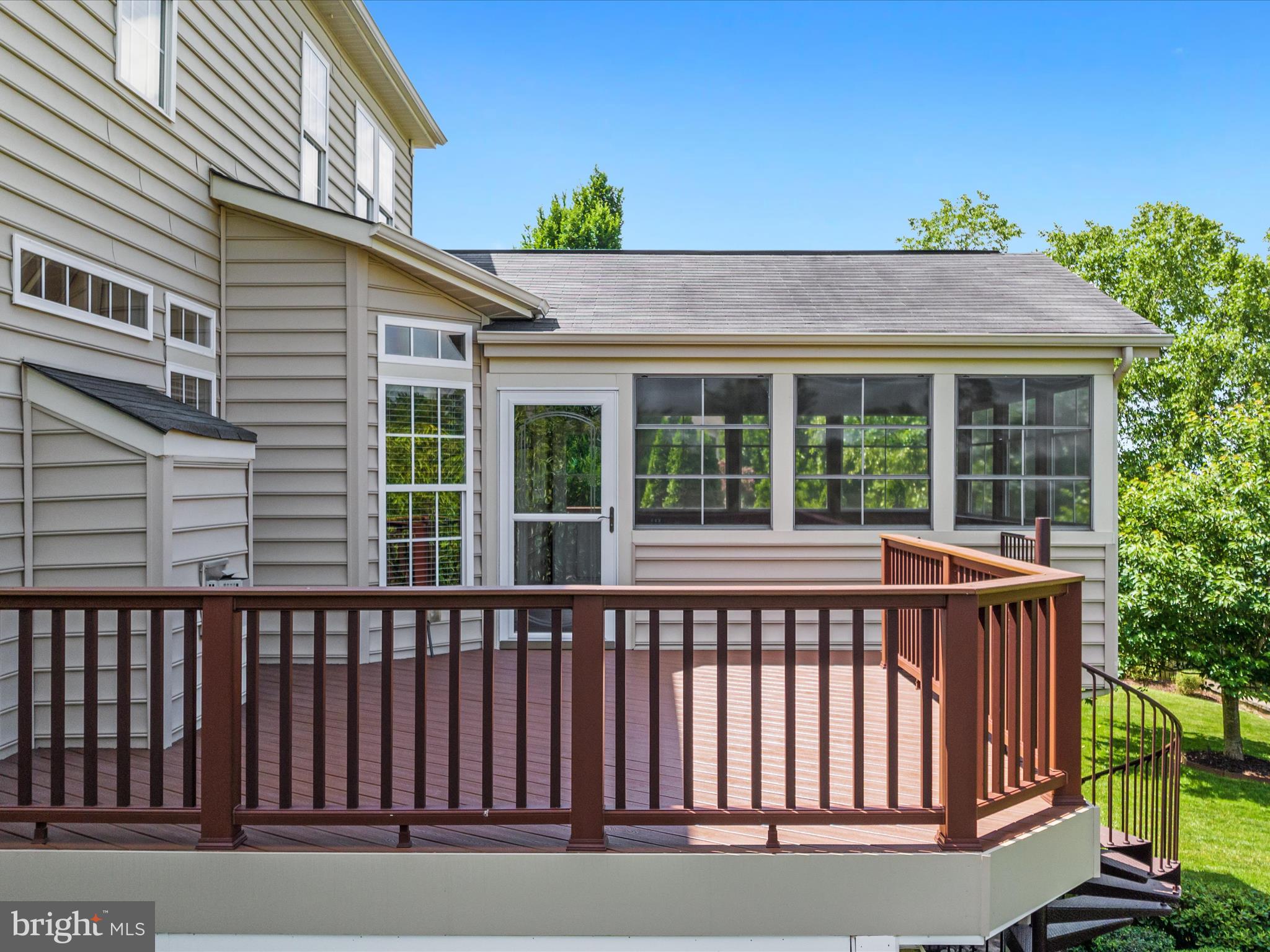 20975 HOODED CROW DRIVE