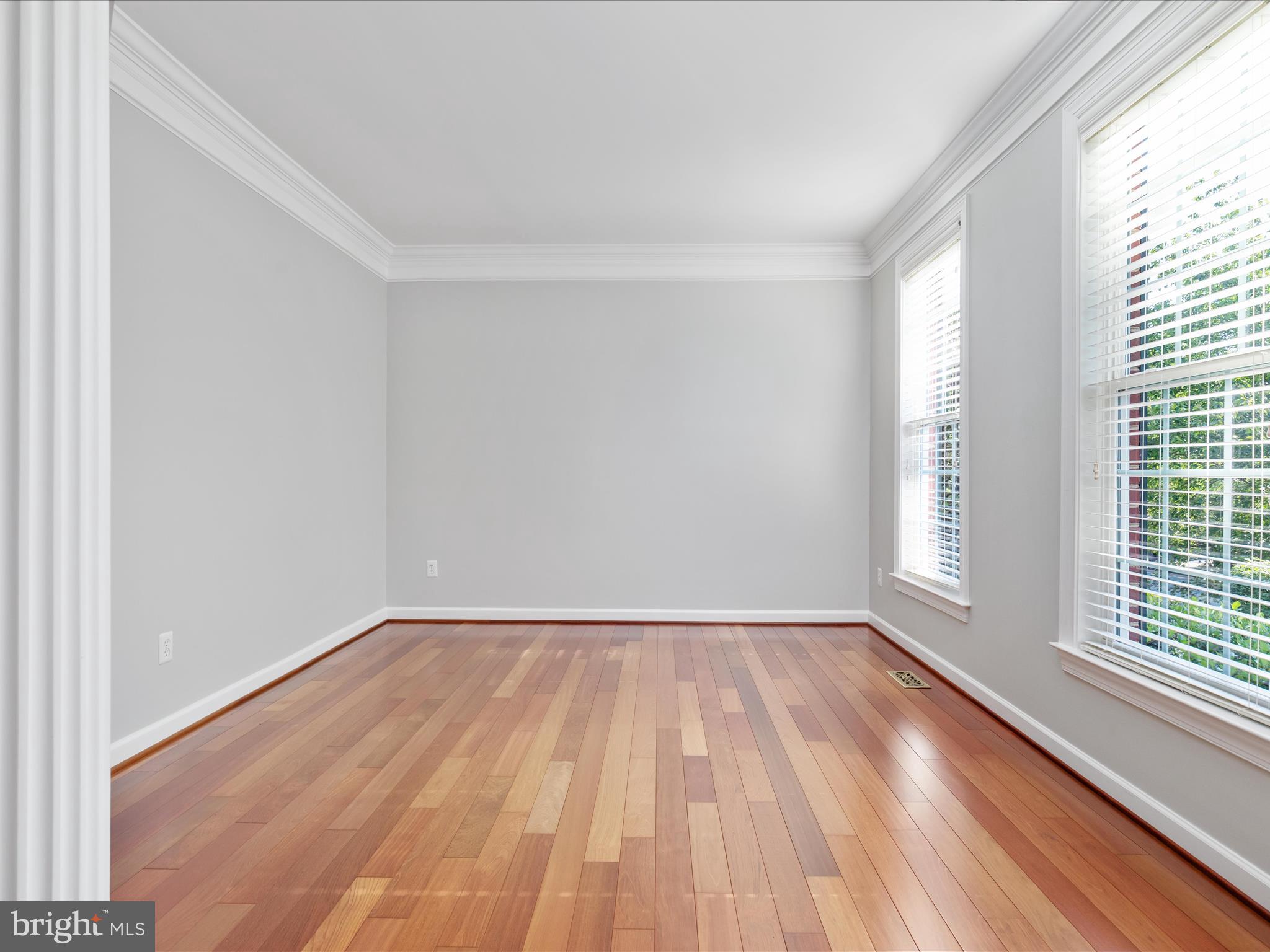 20975 HOODED CROW DRIVE