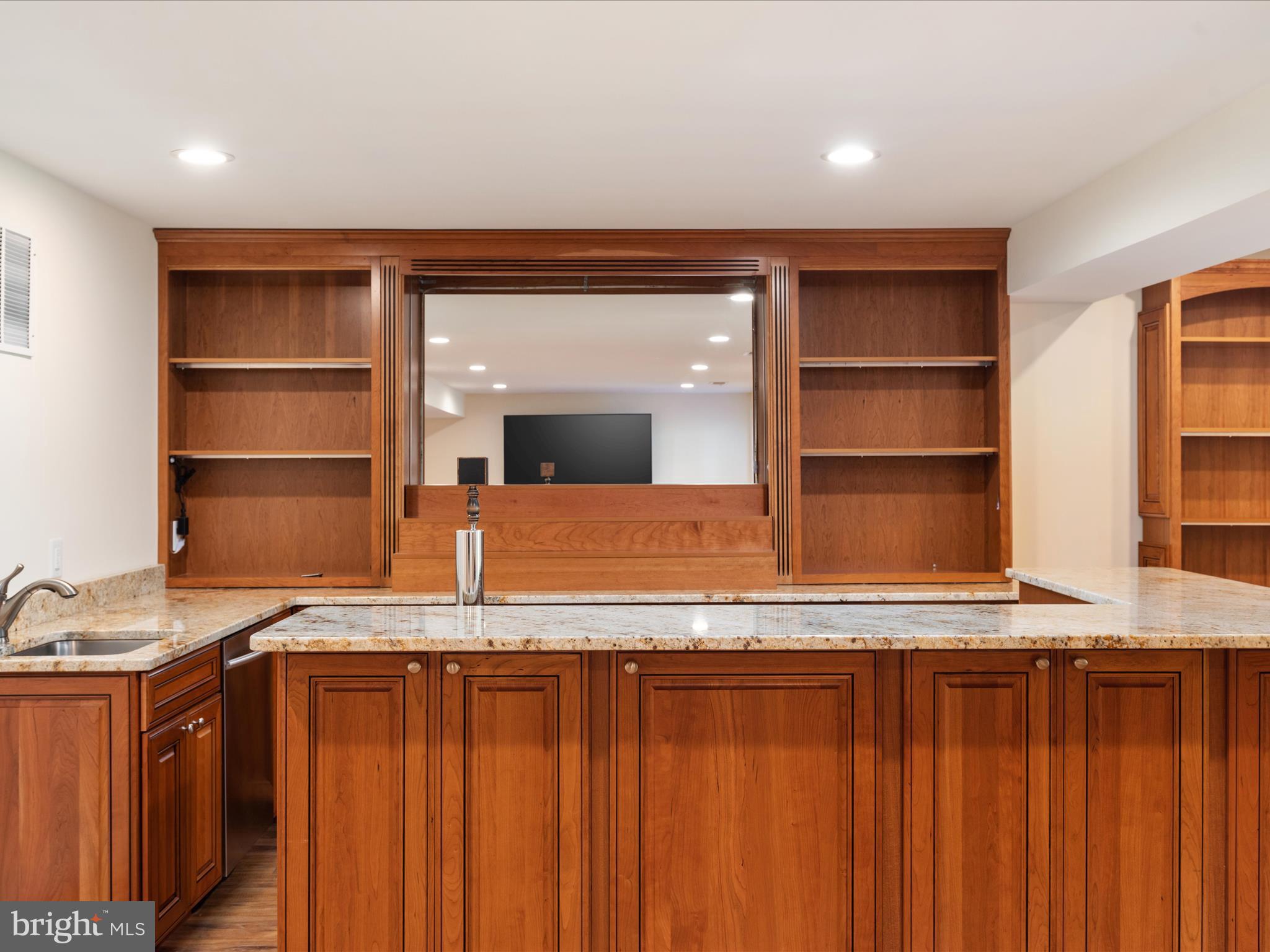 20975 HOODED CROW DRIVE