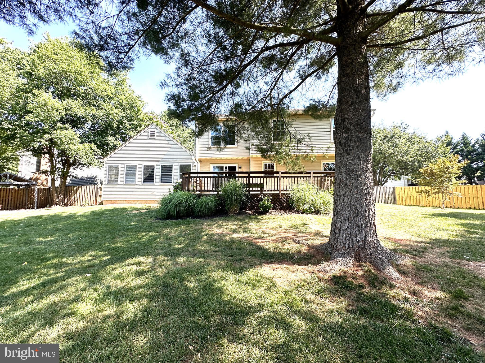 21762 ROLLING WOODS PLACE