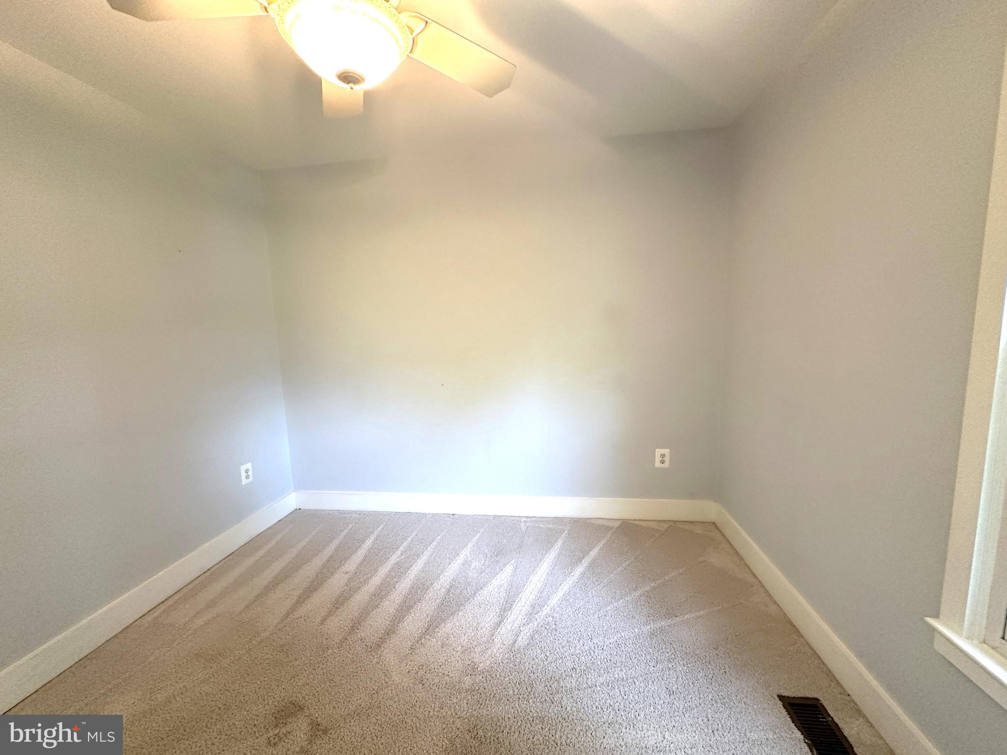 21762 ROLLING WOODS PLACE