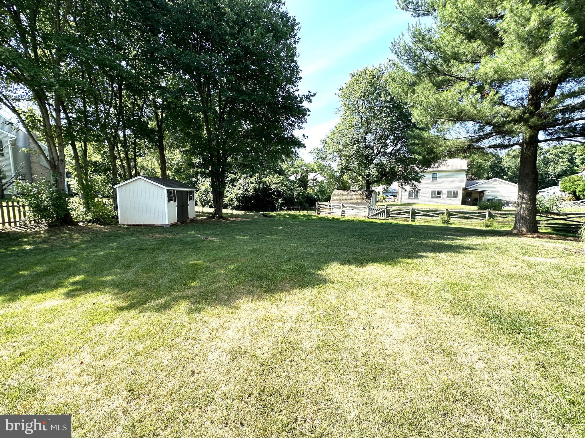 21762 ROLLING WOODS PLACE