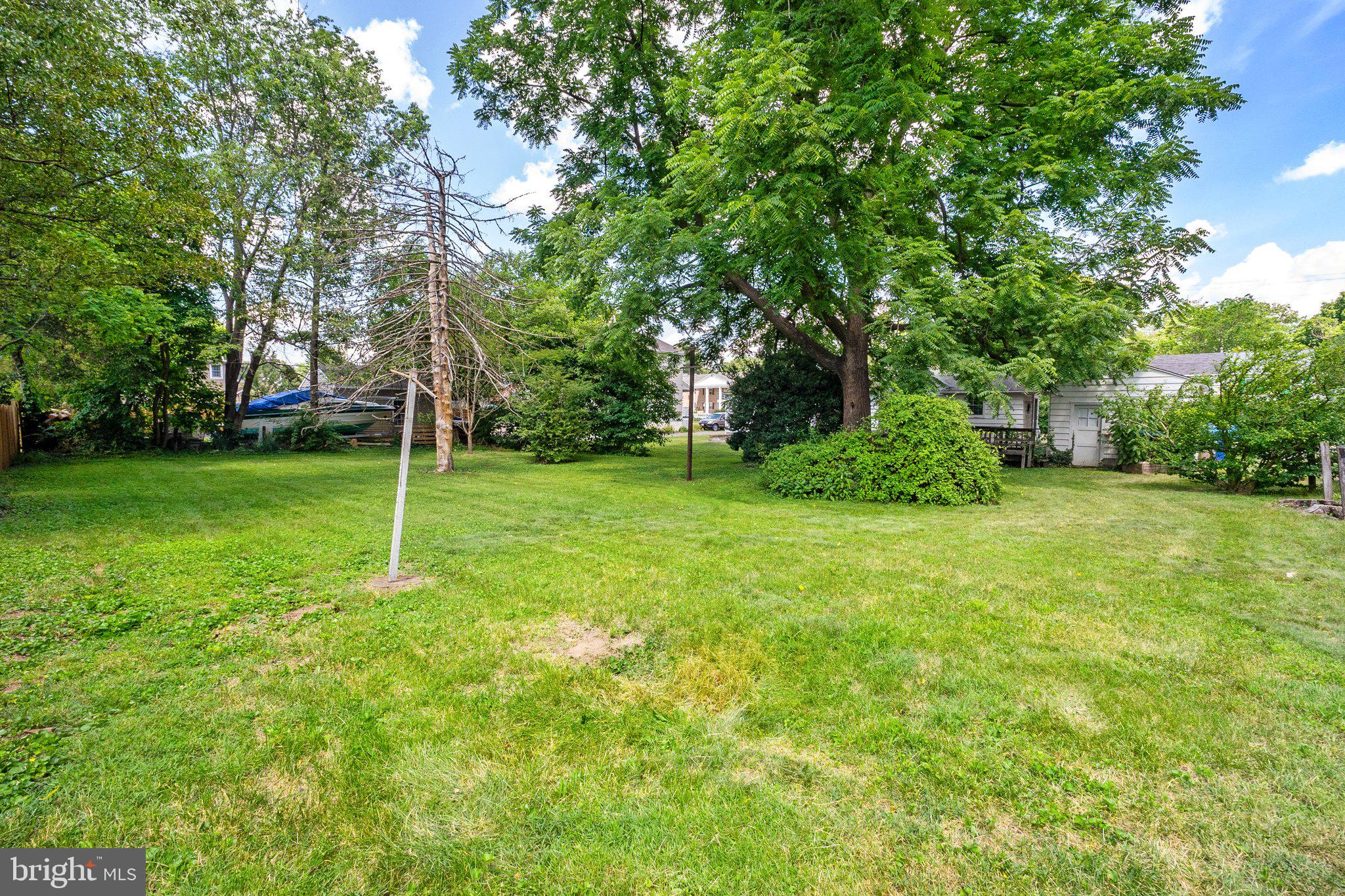 111 WASHINGTON STREET NE