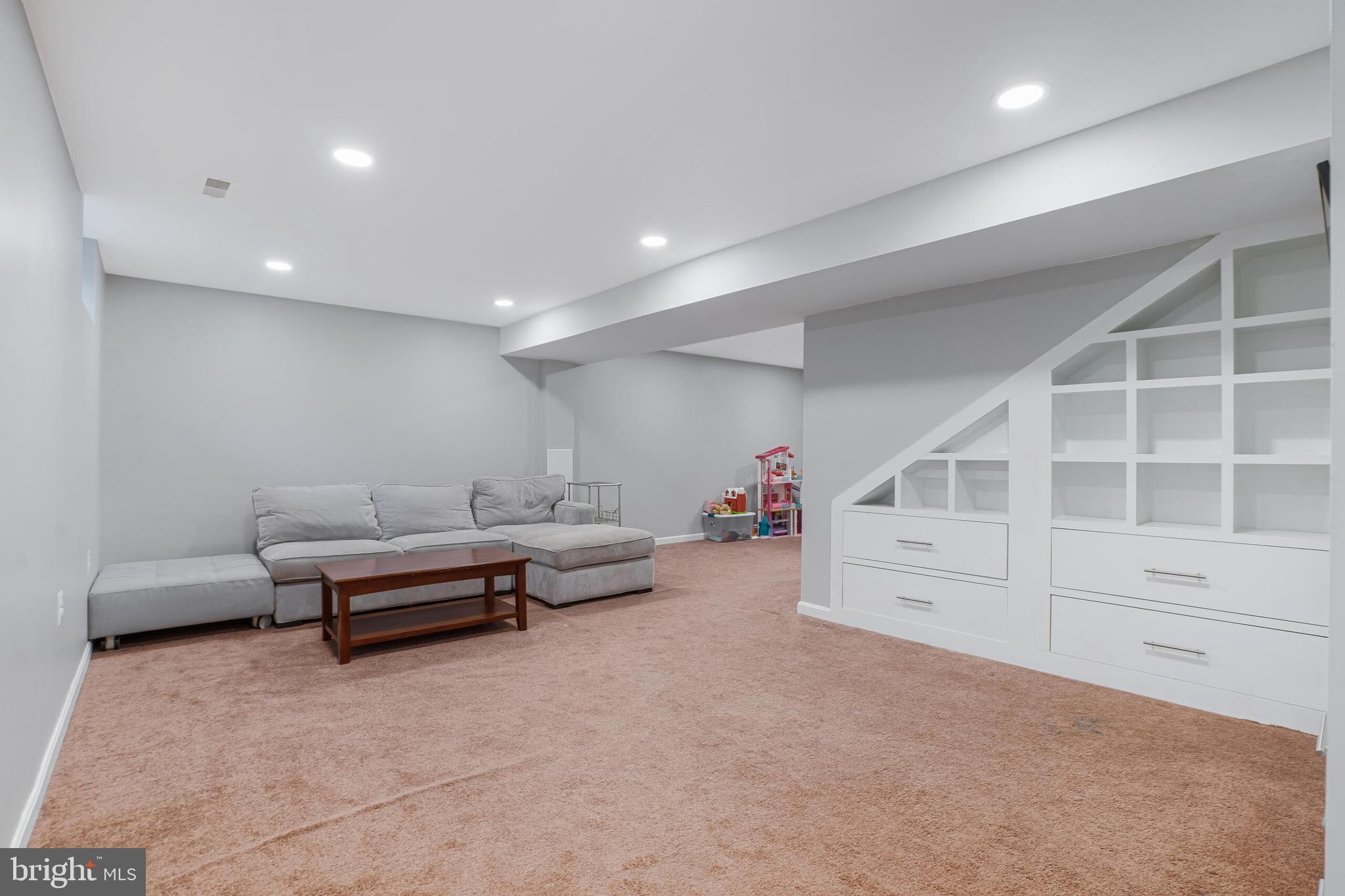 1251 BARKSDALE DRIVE NE