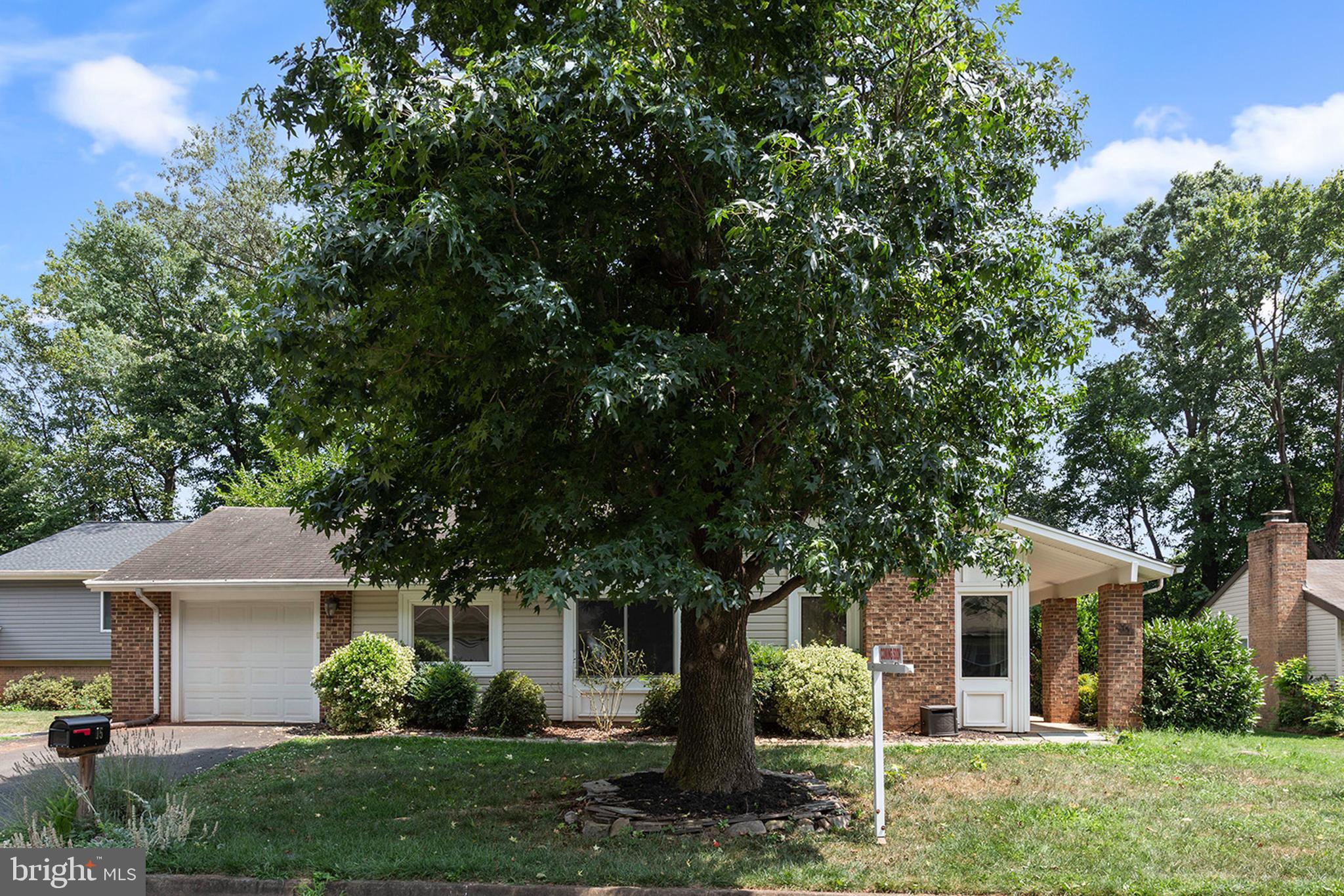 15 CRESCENT COURT