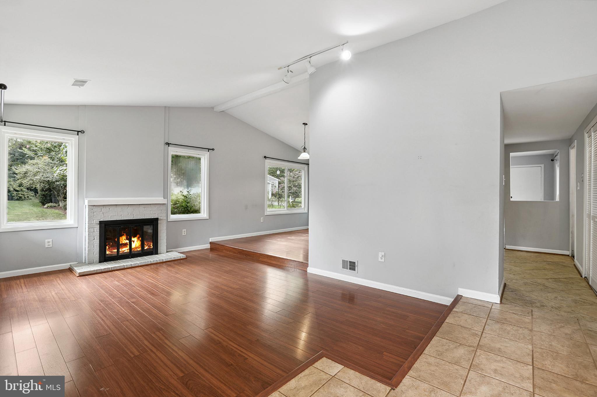 15 CRESCENT COURT