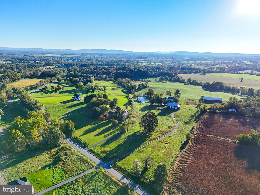 12428 MOUNTAIN ROAD