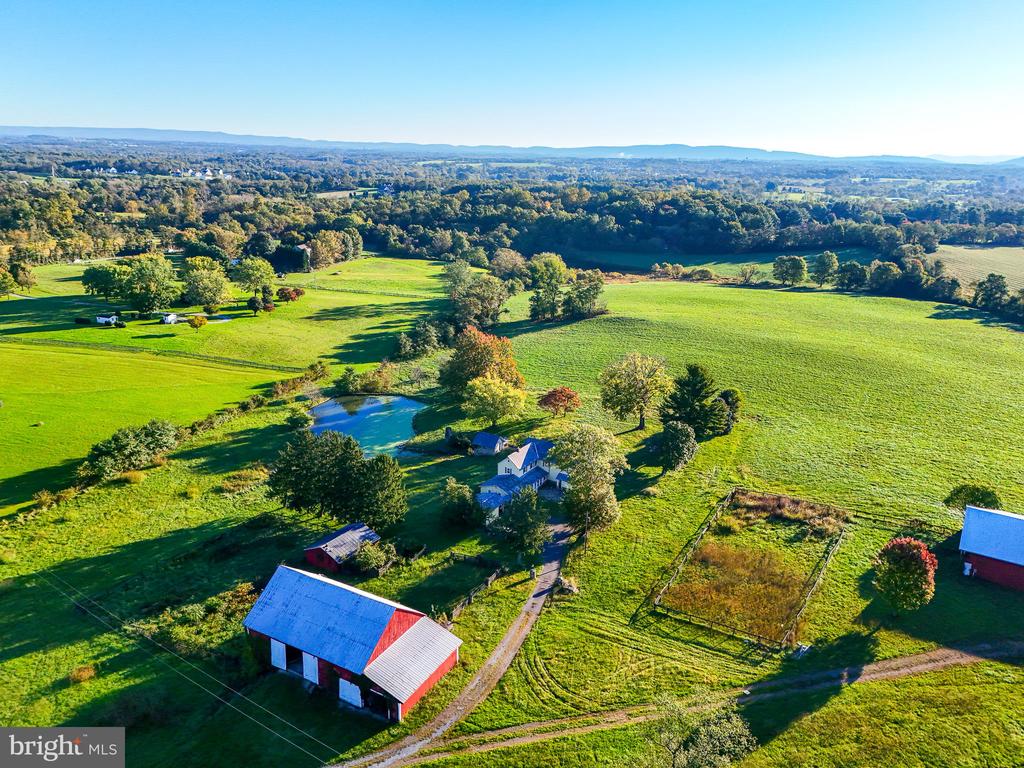 12428 MOUNTAIN ROAD