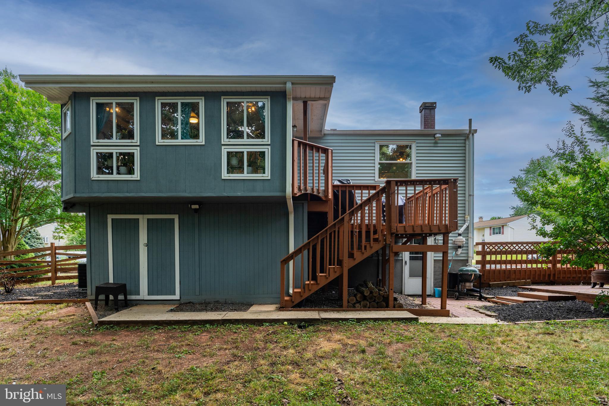 205 CHESTNUT COURT
