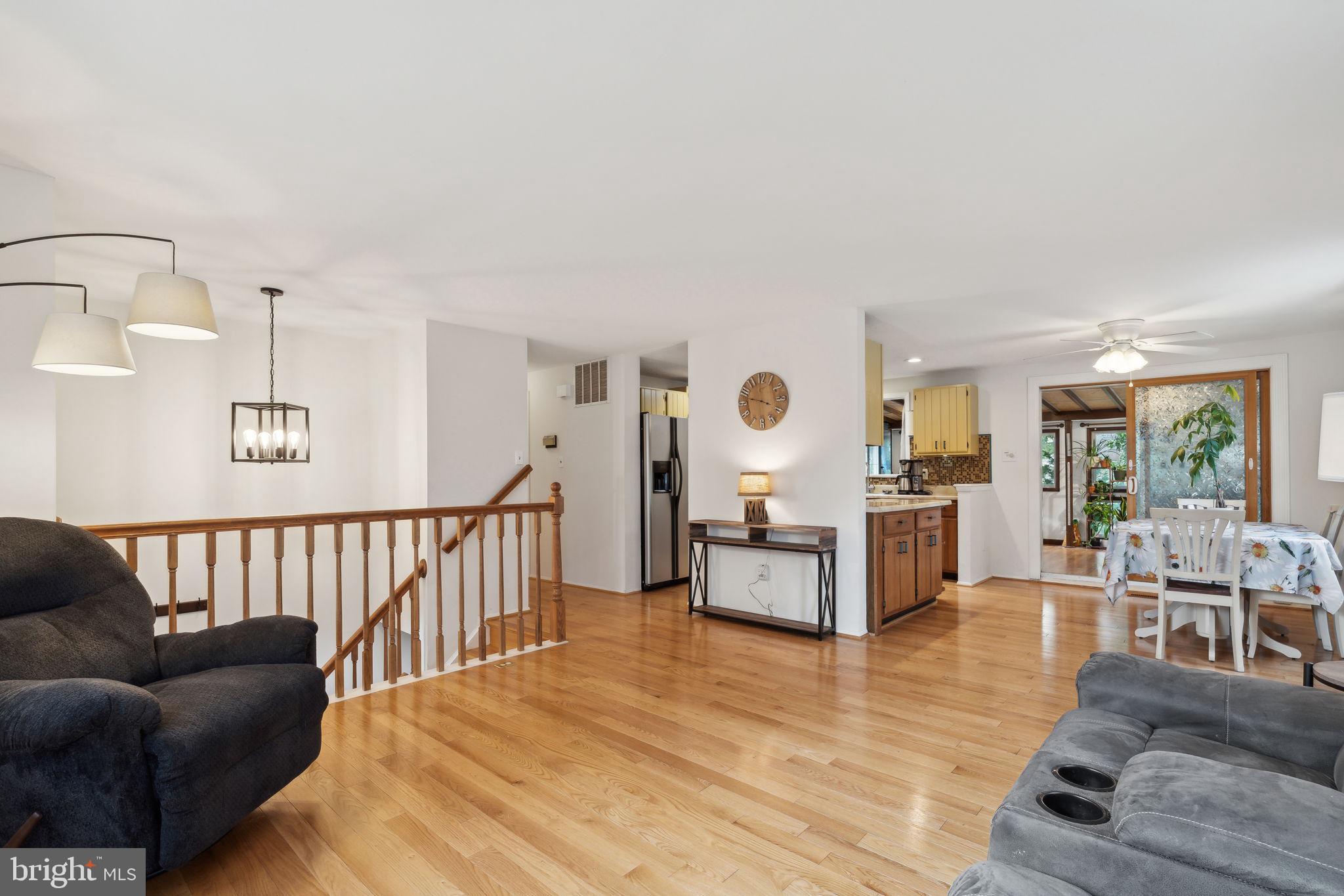 205 CHESTNUT COURT