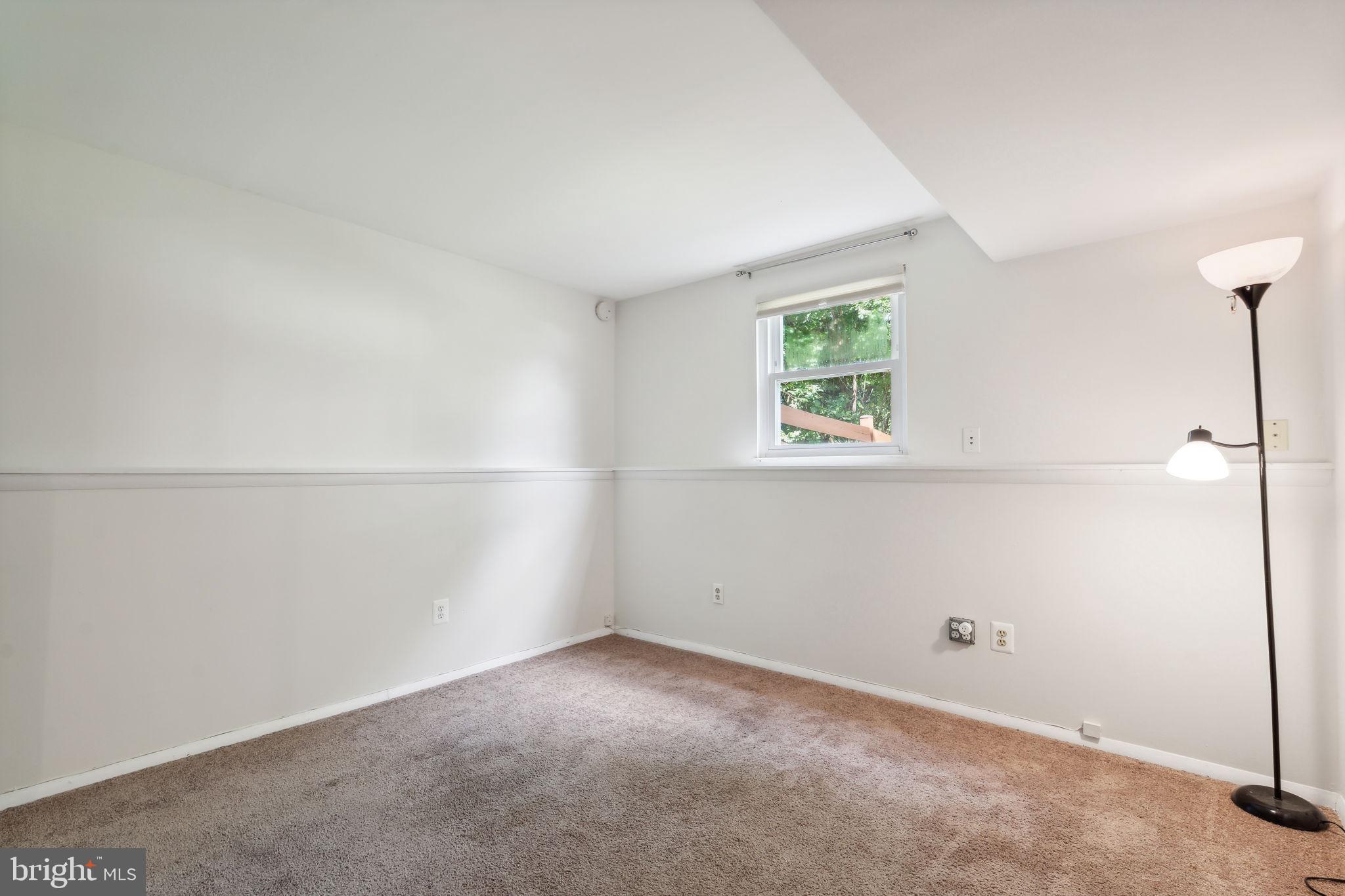 205 CHESTNUT COURT