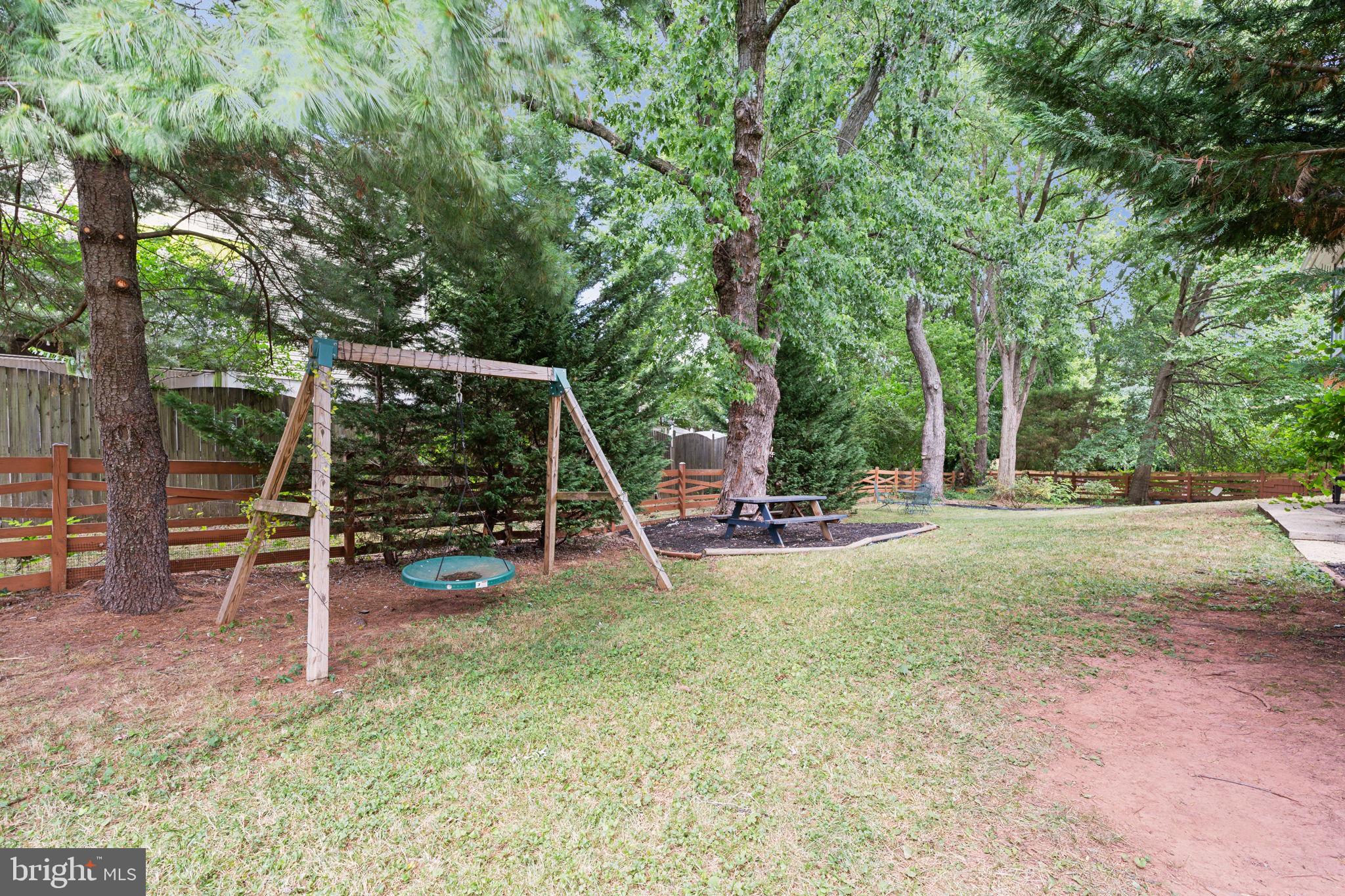 205 CHESTNUT COURT
