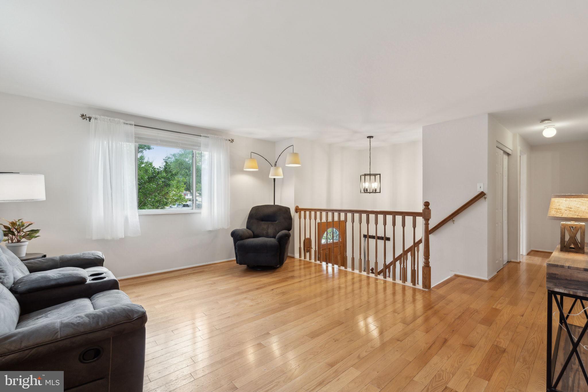 205 CHESTNUT COURT