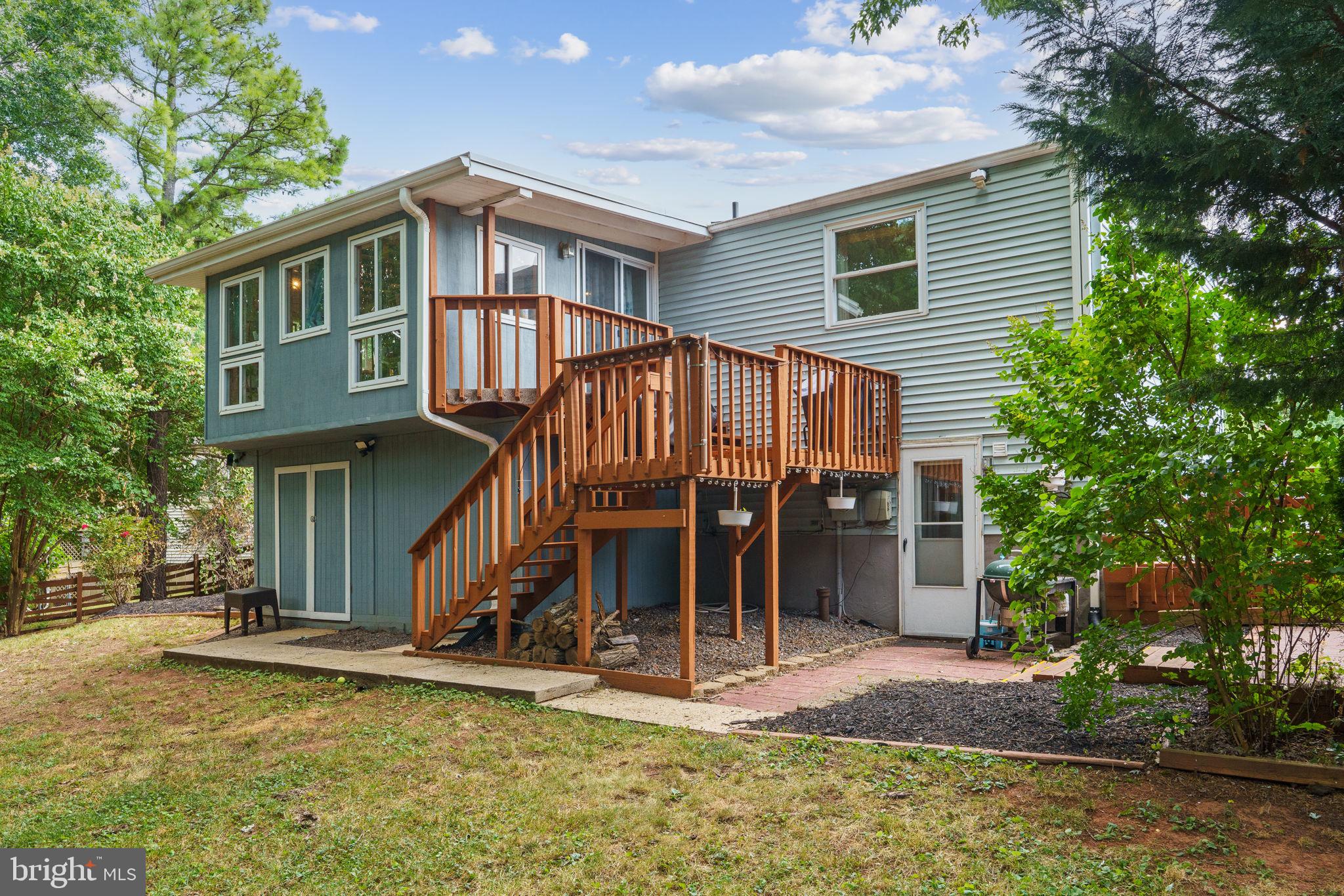 205 CHESTNUT COURT