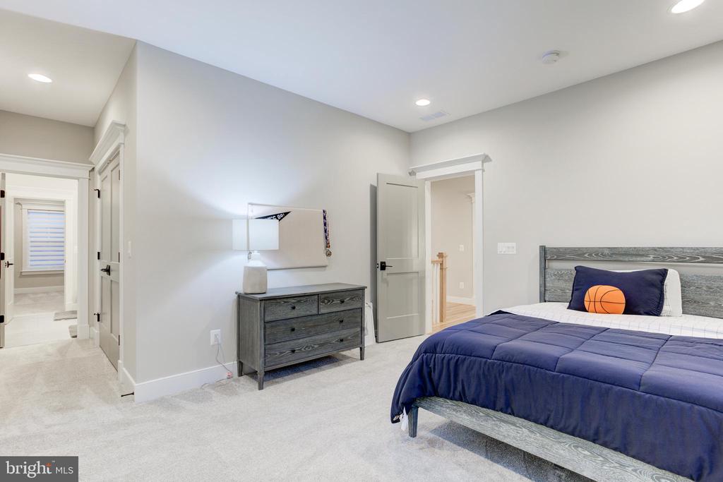 17039 GRINDSTONE COURT