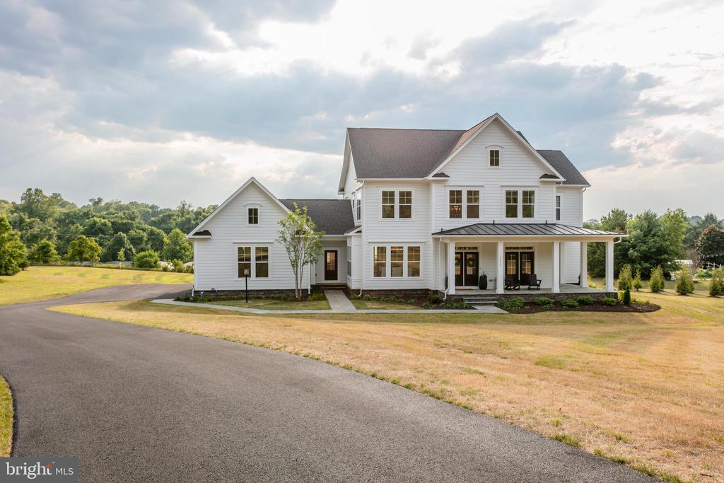 17039 GRINDSTONE COURT