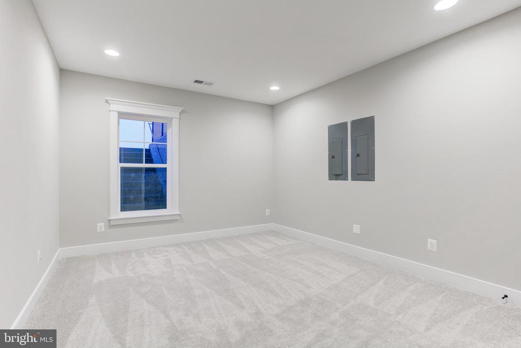 17039 GRINDSTONE COURT