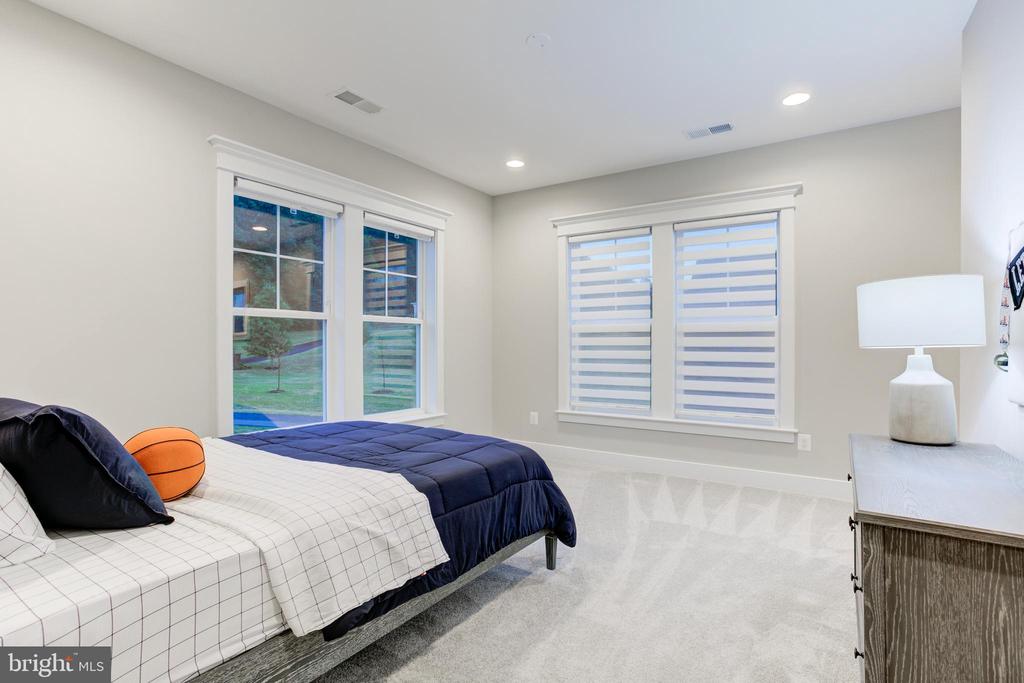 17039 GRINDSTONE COURT