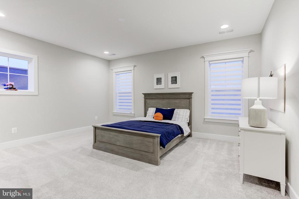 17039 GRINDSTONE COURT