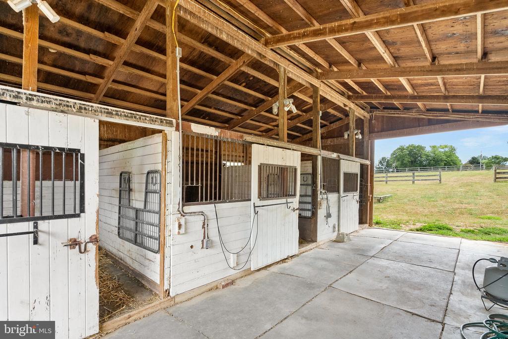 38599 RICHARD CREEK LANE