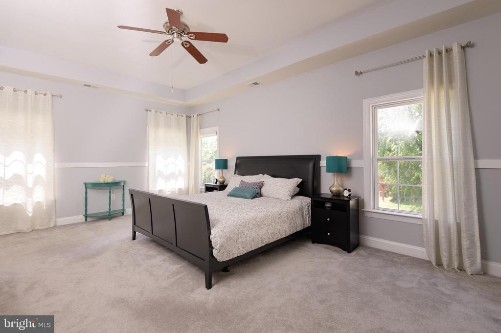 22780 HIGHCREST CIRCLE