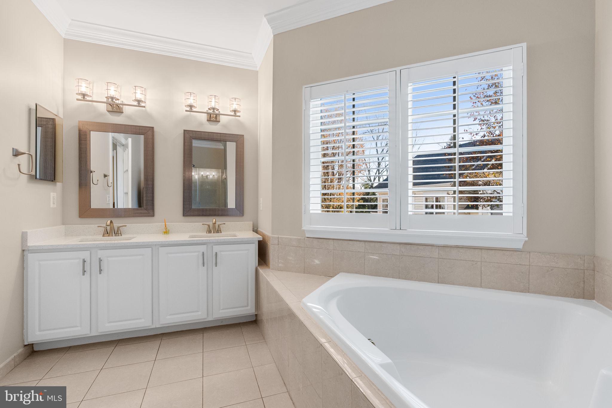 538 GENTLEWOOD SQUARE