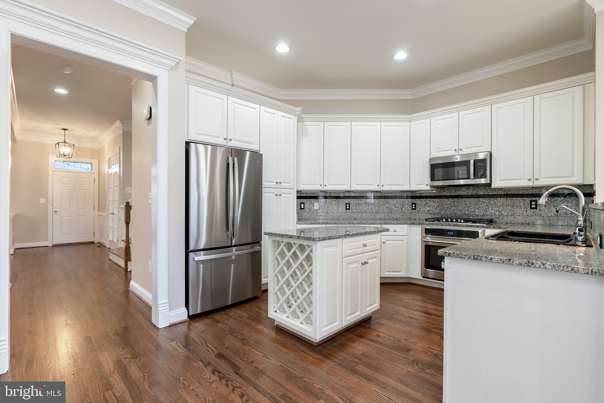 538 GENTLEWOOD SQUARE