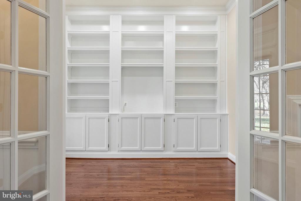 538 GENTLEWOOD SQUARE