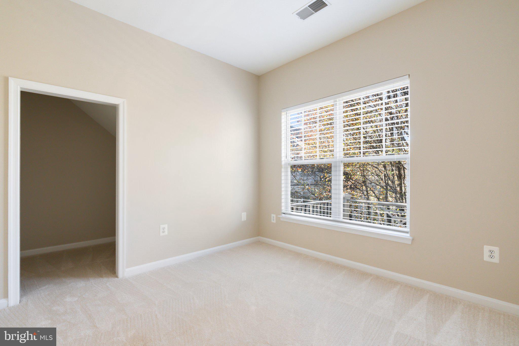 538 GENTLEWOOD SQUARE